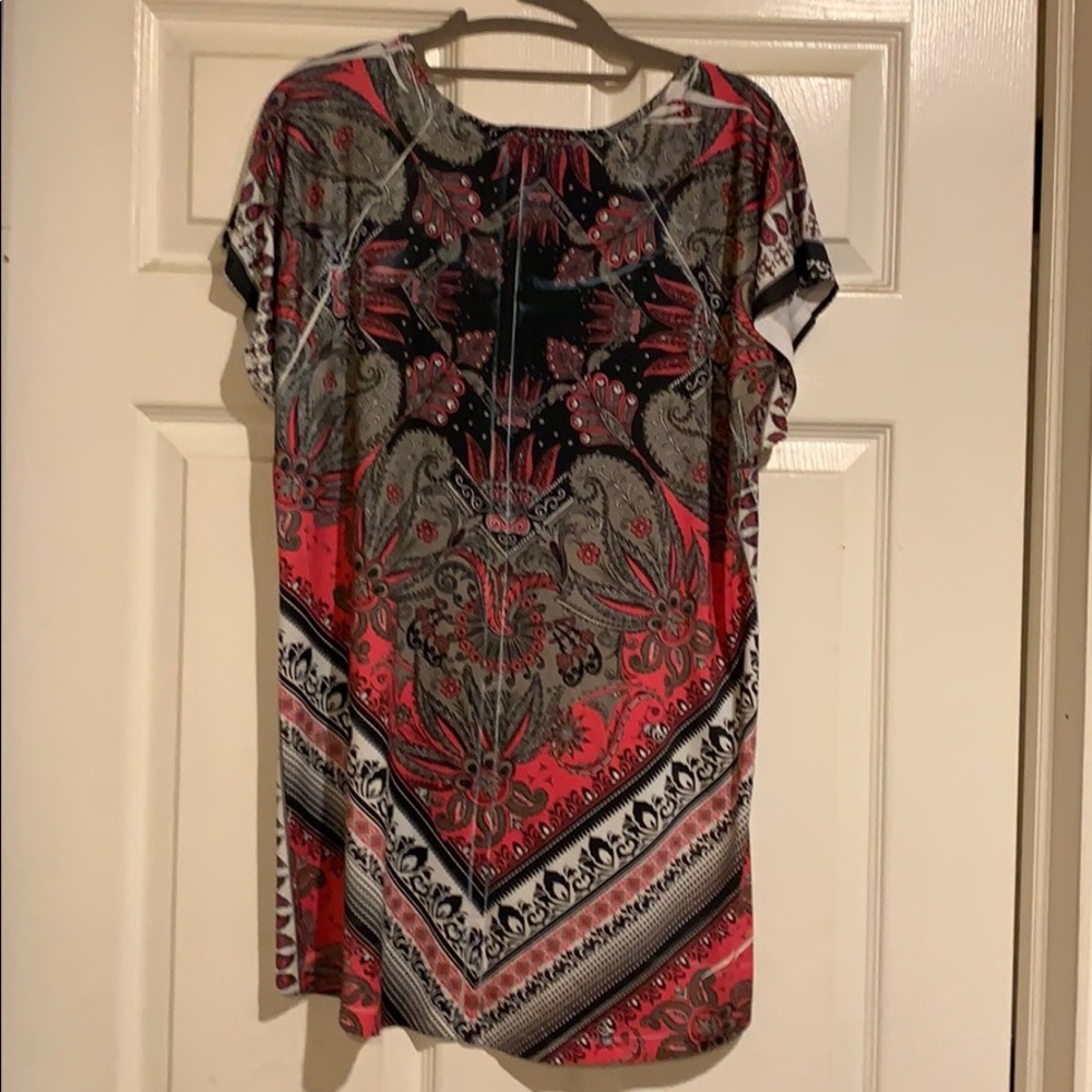 Multi colored top - Picture 3 of 3